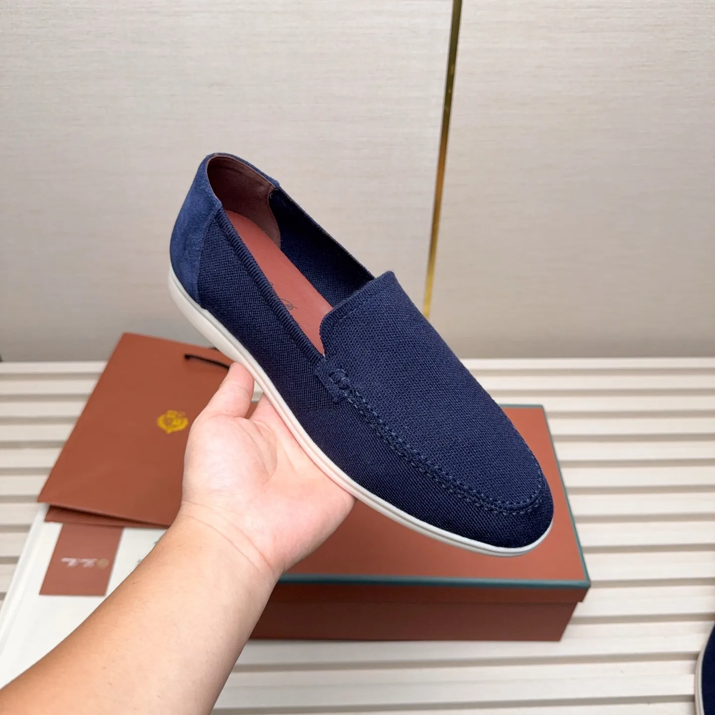 Men's Men's Shoes 💰400 Loro PIana moccasins are made of wish wool fabric. The upper is made of knitted fabric, made on a loom, and then attached to a rubber sole. The Rain System's water-repellent treatment enhances the shoe's functional design, while the suede details give the shoe a sense of elegance and sophistication. Made from Wish, fine wool from Australian and New Zealand Merino sheep